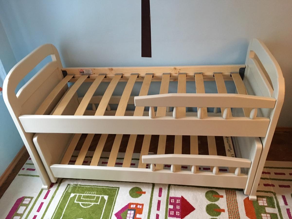 Выдвижная кровать для детей с бортиками