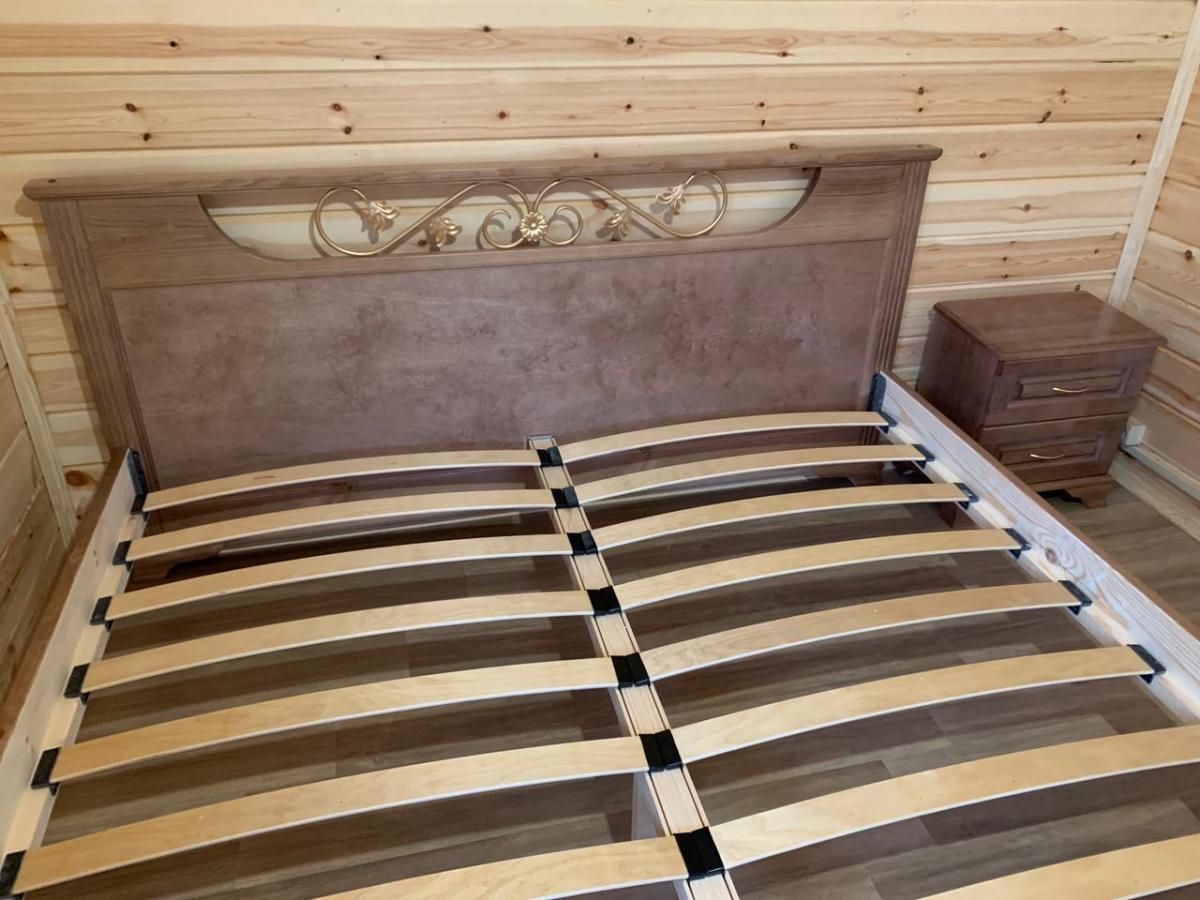 кровать феникс с ковкой