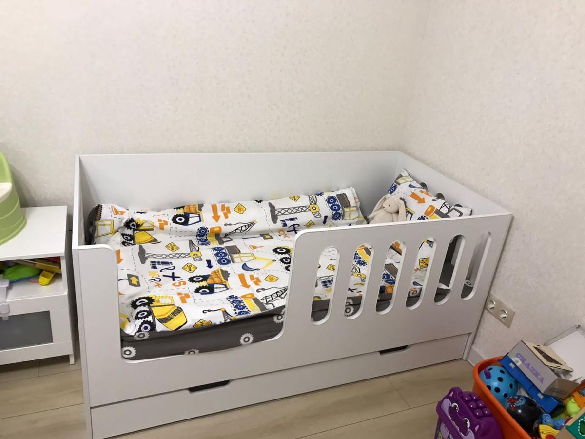 детская кровать 180х80 с ящиками и бортиком